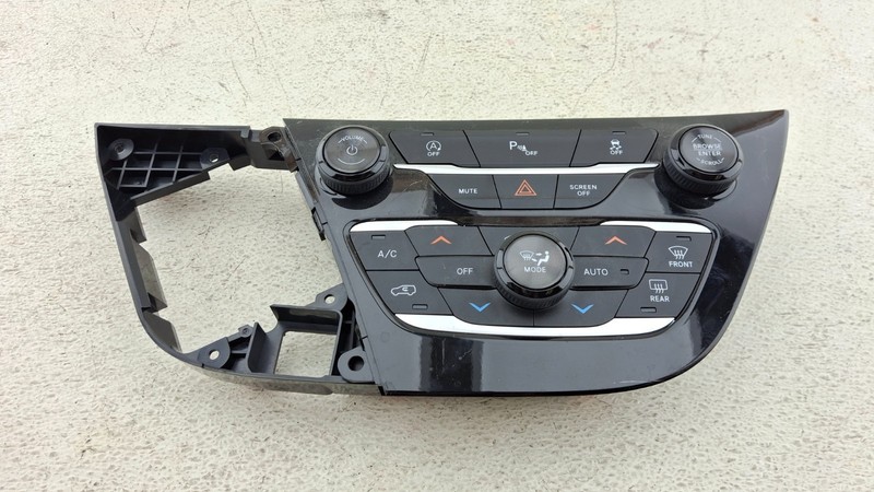 2018-2020 CHRYSLER PACIFICA DASH CENTER RADIO AC HVAC CLIMATE CONTROL SWITCH OEM