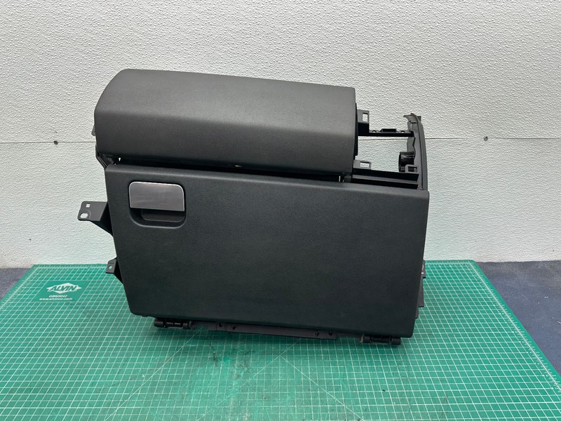 10-16 LAND ROVER LR4 GLOVE BOX STORAGE COMPARTMENT OEM