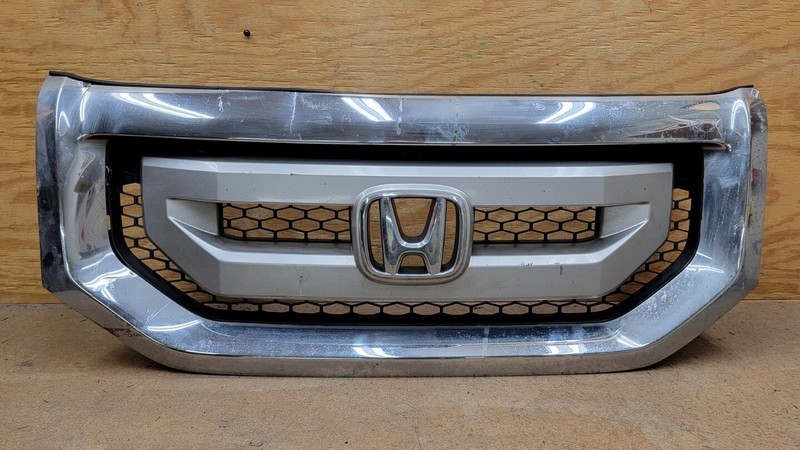 2009 2010 2011 Honda Pilot UPPER Grille Chrome Surround OEM 75100-SZA-A000-20