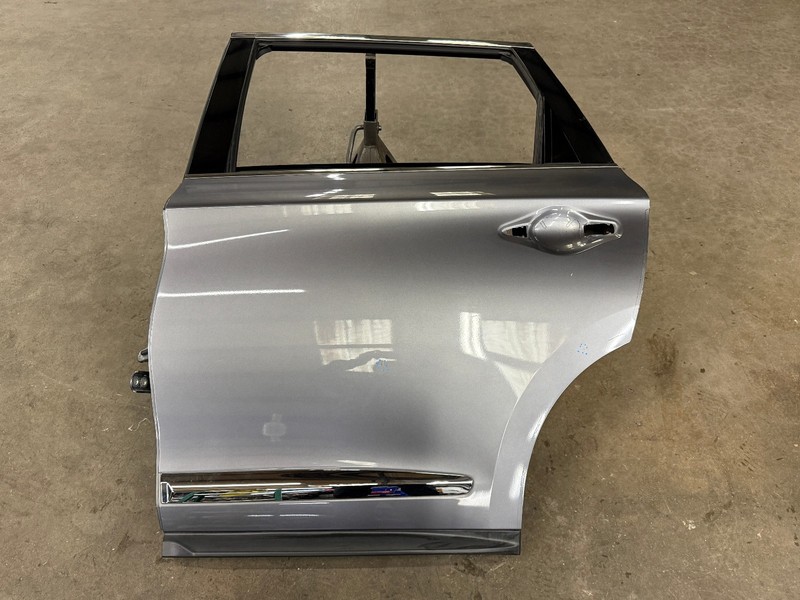 ⭐2016-2020 INFINITI QX60 REAR LEFT DRIVE SIDE DOOR PANEL COVER SHELL OEM LOT2709