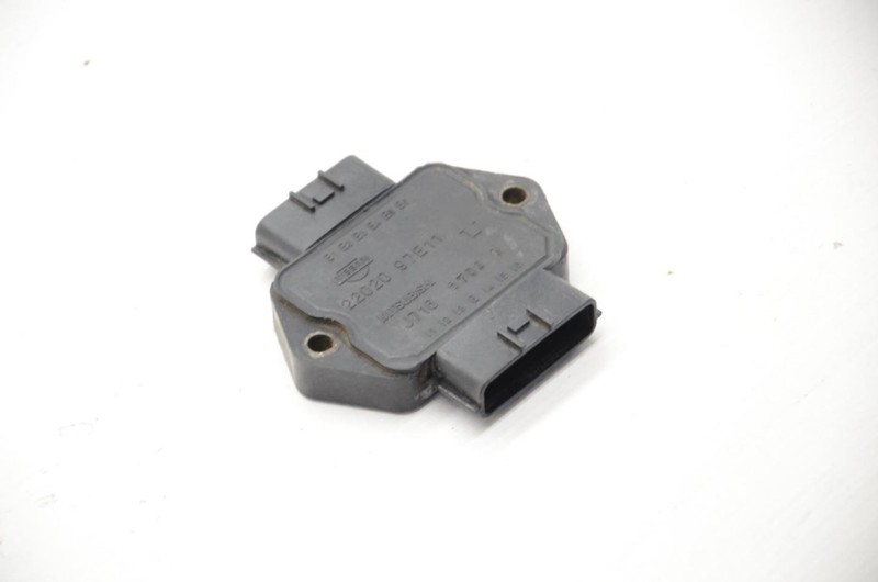 90-93 Nissan 300ZX 2+0 Ignition Transistor Control Module 2202097E11