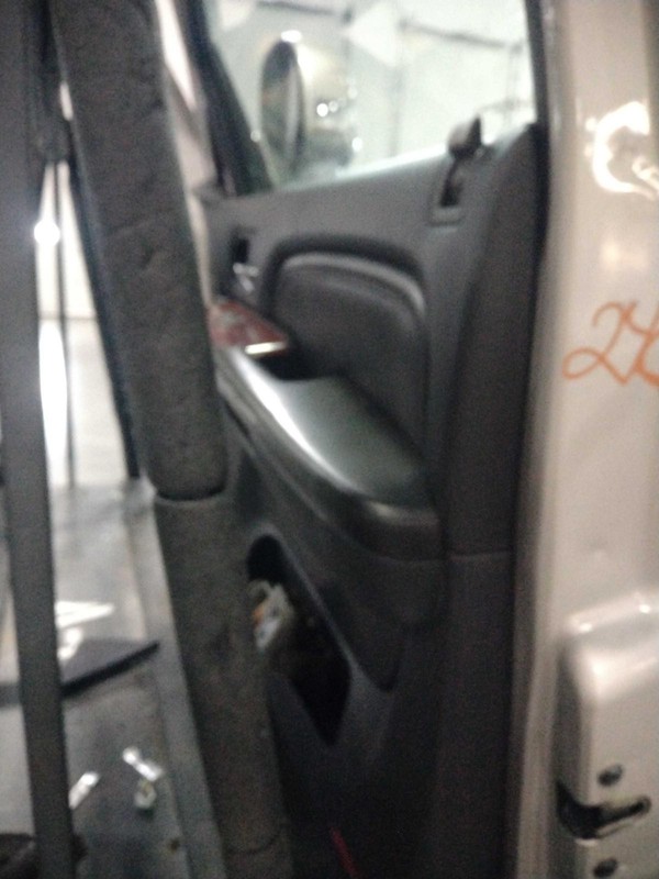 2007 Cadillac Escalade ESV Right Door Gold 4DR SUV OEM Used Part 68986