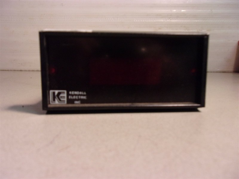 Cincinnati Electrosystems Kendall Electric Model 417 Digital Panel Meter