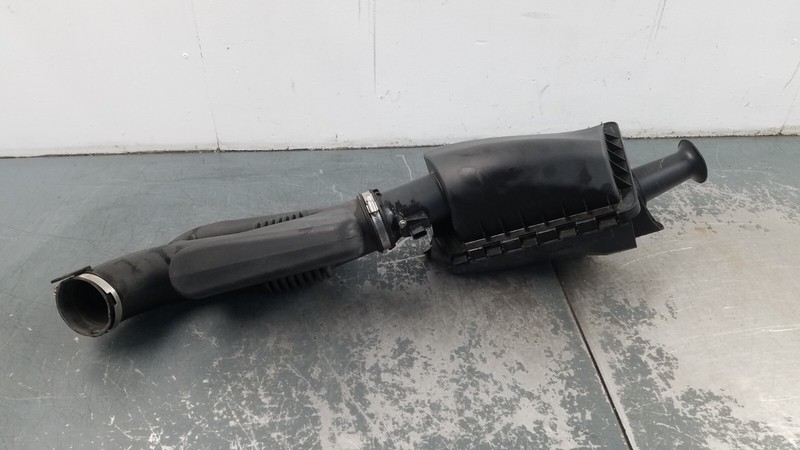2008 Grand Marquis / Crown Vic Victoria Air Intake Assembly #1887 C3