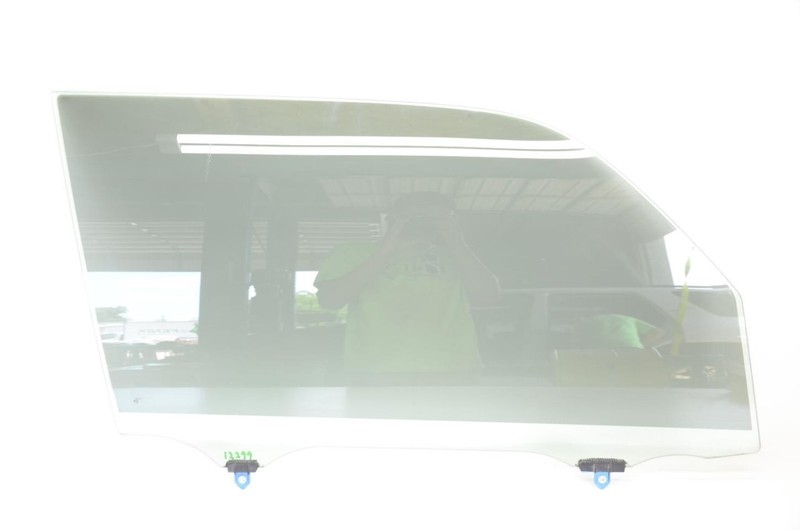 10-23 Toyota 4Runner Passenger Right Front Door Window Glass
