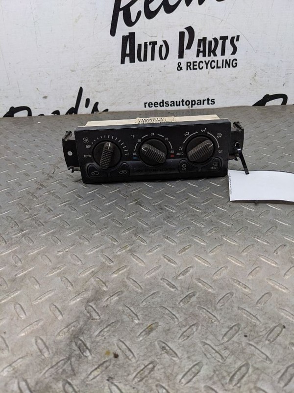 Temperature Control Dash Mounted Fits 00-02 SUBURBAN 1500 1167689