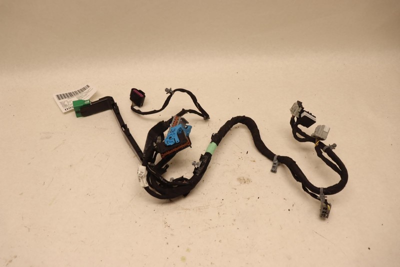 2014-2018 CHEVY SILVERADO 1500 AUXILIARY FUSE BOX BLOCK WIRING HARNESS CABLE OEM