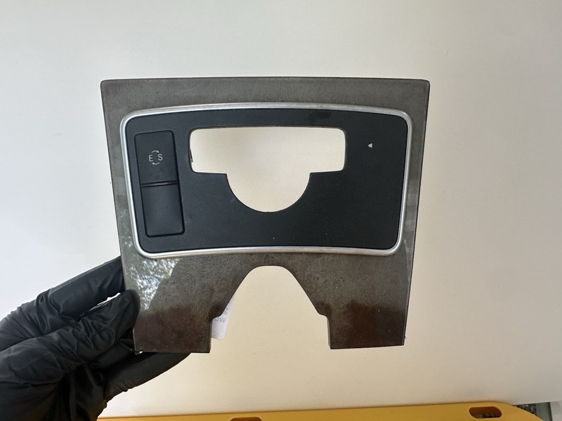 2012 Mercedes W212 E350 E400 E550 Center Console Switch Trim Bezel OEM