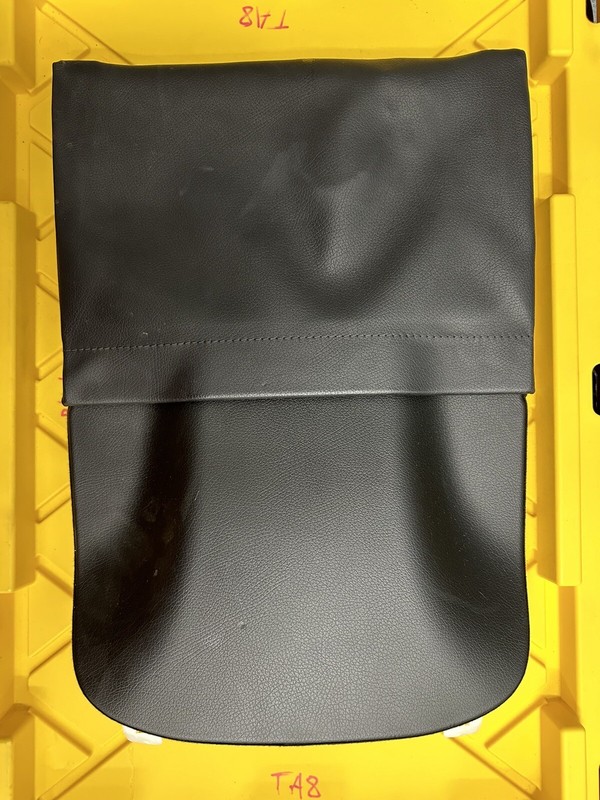 08-16 Mercedes W212 E350 Front Right / Left Side Seat Back Cover Panel black OEM