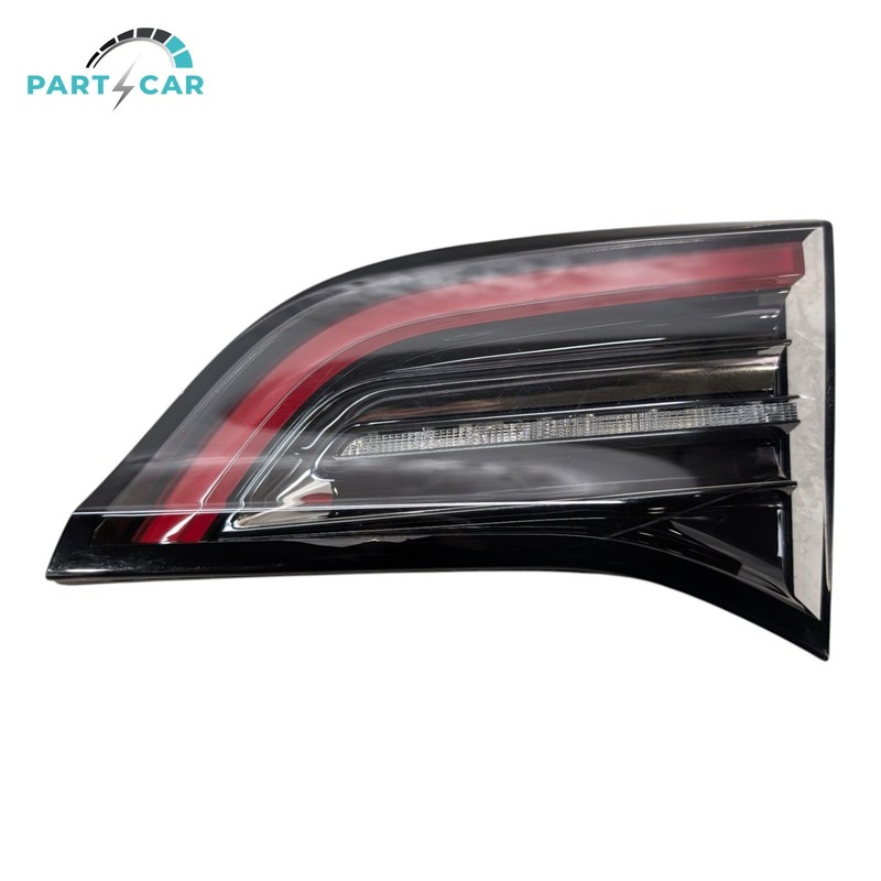 2021-2023 Tesla MY/M3 Right Passenger Inner Tail Light 4 Pin OEM CRACK/SCRATCH