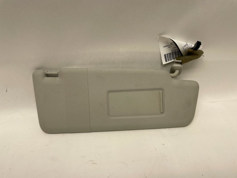 2012-2018 VOLKSWAGEN PASSAT RH PASSENGER RIGHT SUNVISOR SHADE SUN VISOR TAN OEM