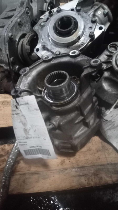 2013 Ford Escape Transfer Case Assembly OEM 136139 142K Miles 4WD White