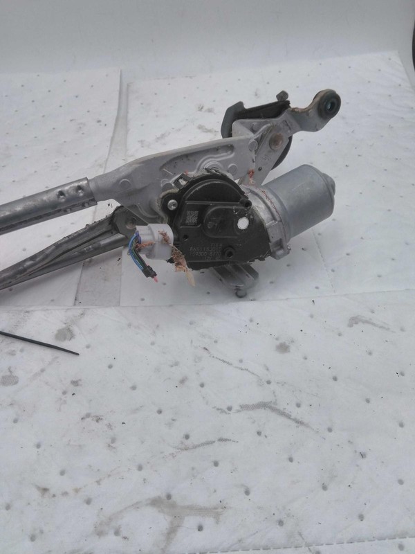 2019 Subaru Forester Wiper Motor OEM 86511SJ010 Green 66K Miles