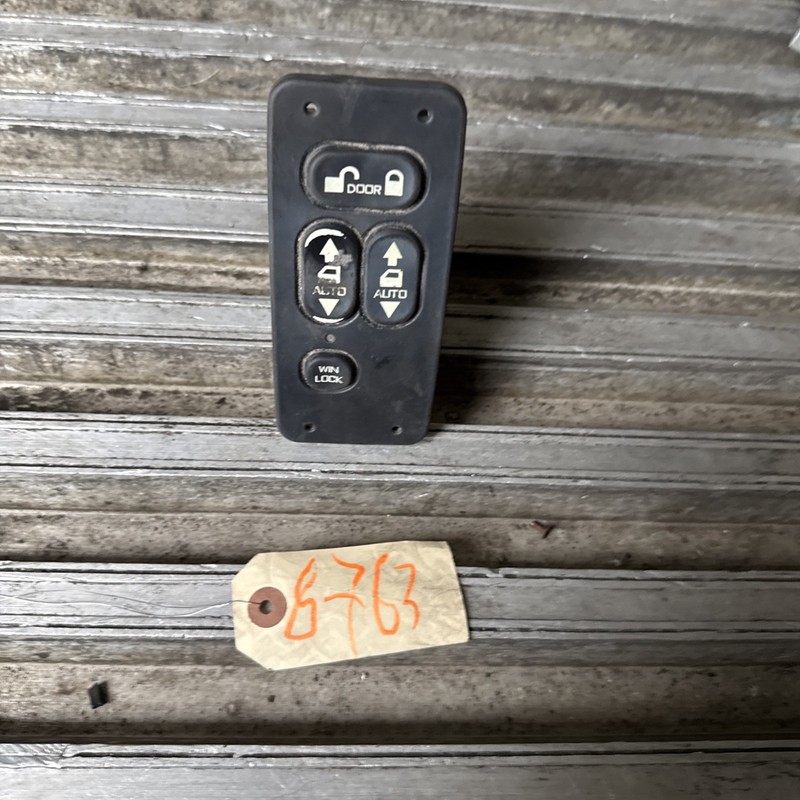 International Prostar Window Switch - P/N: 6111900C2