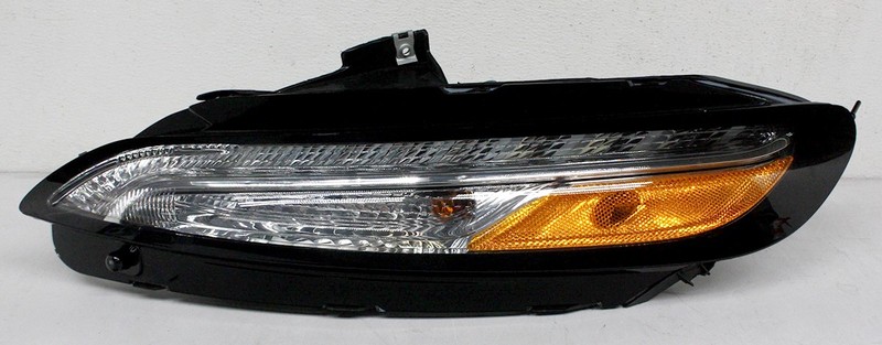 OEM Left Driver Side LED Fog Lamp For Jeep Cherokee 68157103AQ Plug Chipped