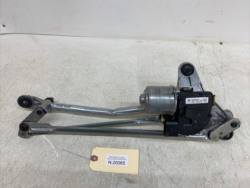 ⚡️24-25 Tesla M3 Front Windshield Wiper Motor Linkage Module 20065 S22