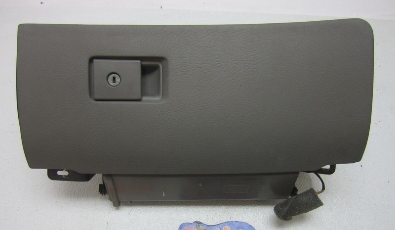 GLOVE BOX DOOR DASH TRIM STORAGE COMPARTMENT BIN CAR fits AUDI A6 100 S4 S6