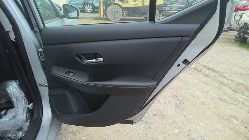 Rear Door Trim Panel NISSAN SENTRA Right 23 24 25 22 21 20