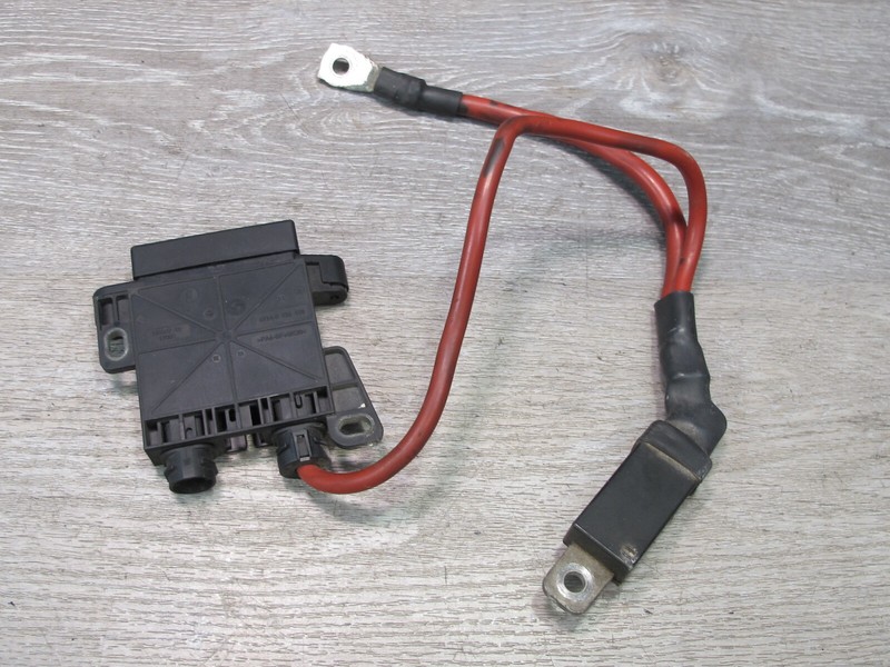 2010-2011 BMW E71 E72 X6 HYBRID FRONT B+ DISTRIBUTION POINT BATTERY FUSE 9204768