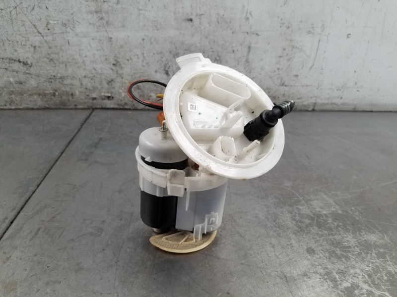 2018 Audi RS5 Quattro F5 Fuel Pump / Sending Unit #2200 VV3