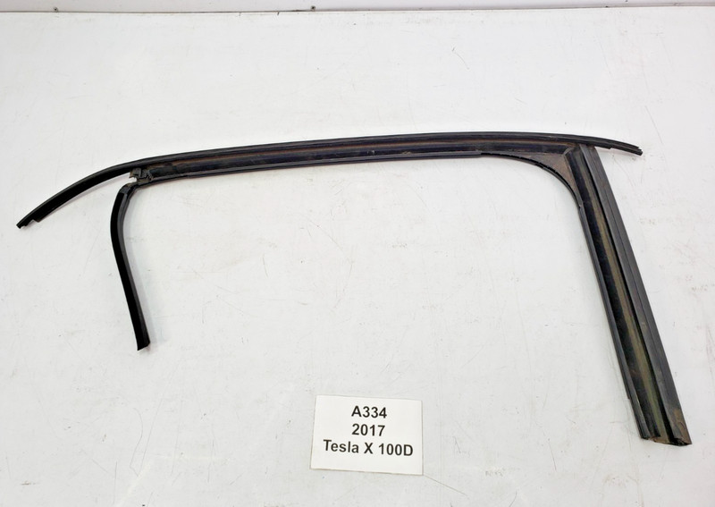 ✅ 16-20 OEM Tesla Model X Rear Right Passenger Door Window Weatherstrip Seal