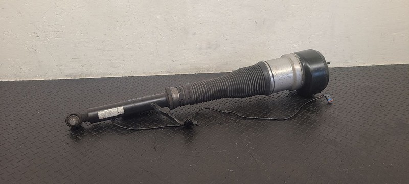 10-13 Mercedes-Benz S400 Rear Left Driver Strut Assembly OEM 2213205513
