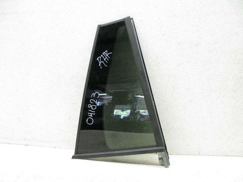 06-13 LAND ROVER RANGE ROVER SPORT SMALL WINDOW GLASS RIGHT REAR OEM 041823