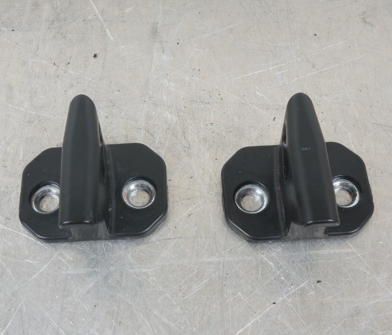07-13 Mercedes W221 S550 CL600 Door Lock Catcher Left and Right