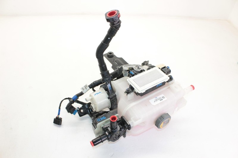 24-25 Kia EV9 Front Cooling Hub Control Valve with Pumps and Expansion Tank