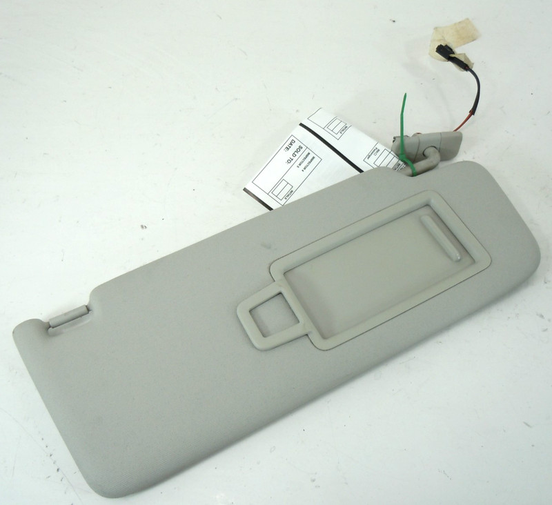 2015-2021 Volkswagen Golf Sportwagen Sun Shade Visor Pass Right Illuminated OEM