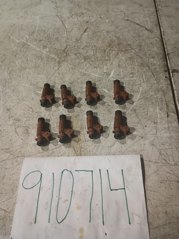 2002 - 2008MERCEDES ML500 S500 FUEL INJECTOR SET OF 8