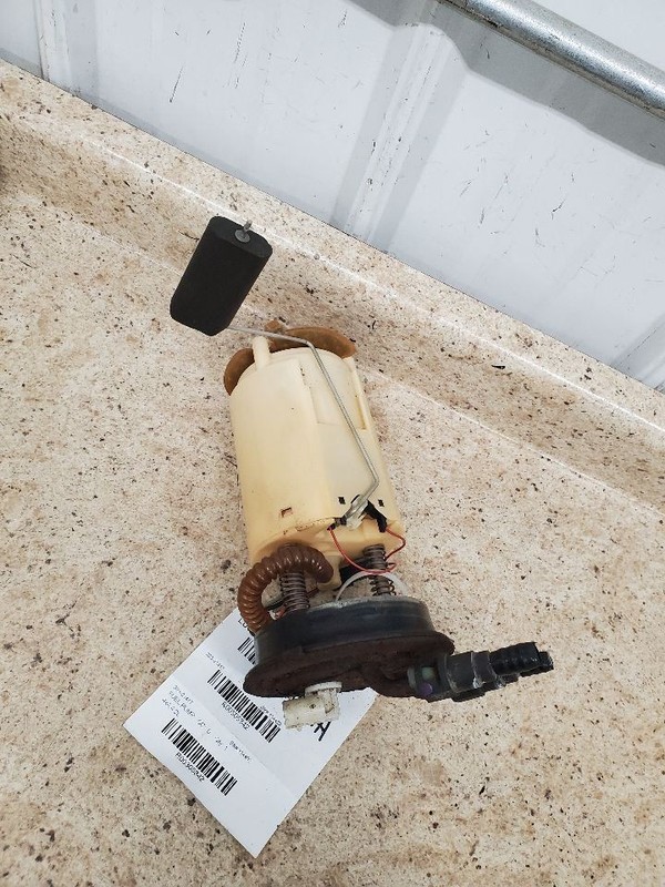 Fuel Pump Assembly Fits 02-04 ENVOY XL 305342