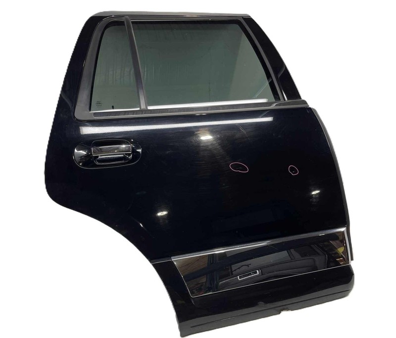 2007-2017 Lincoln Navigator RH Passenger Rear Door Assembly W Panel Scratch Dent