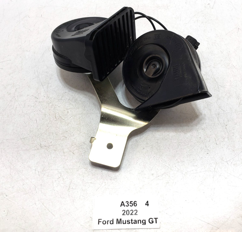 ✅ 15-23 OEM Ford Mustang GT Right Left High Low Tone Signal Horn SET 7k