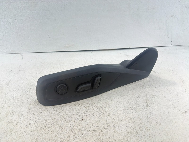 2017-2023 AUDI A4 FRONT LEFT DRIVER SIDE SEAT SWITCH COVER TRIM W/BUTTONS OEM