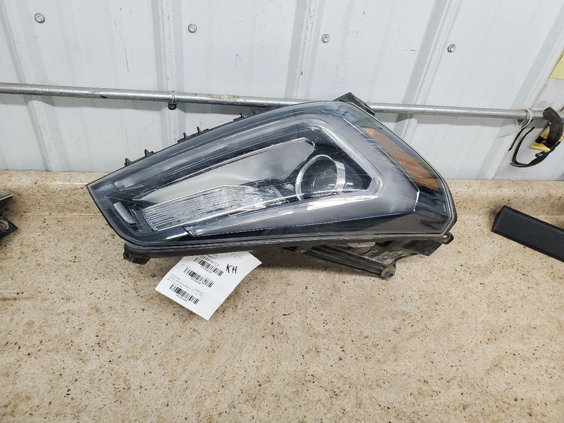 Passenger Right Headlight Without HID Fits 13-16 ACADIA 306393