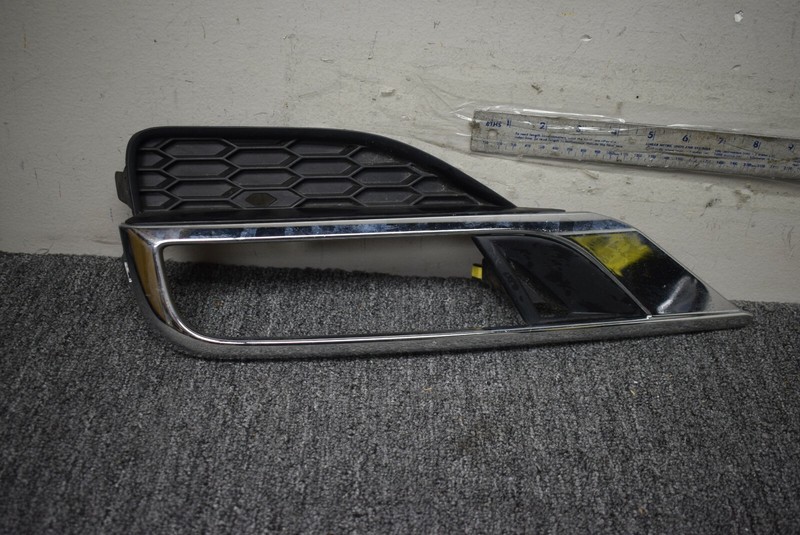 HONDA CRV FOG LIGHT COVER FACTORY OEM