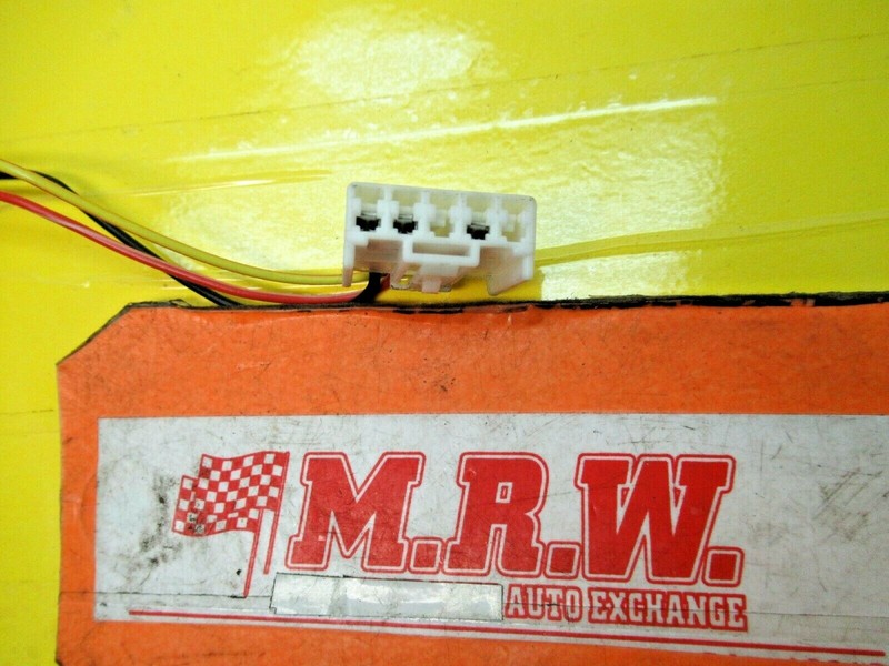 WIRE PLUG CONNECTOR off RIGHT FRONT LOCK SWITCH for 03 04 05 IMPREZA FORESTER
