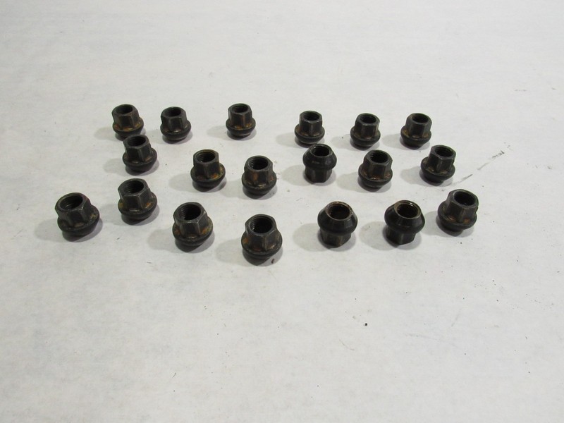 Ferrari 488 Spider 2017 Wheel Rim Bolt Lug Nut Set 19 PCS 15-19 |@2