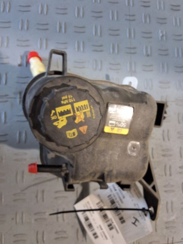 Coolant Reservoir Fits 11-19 EXPLORER 3531571