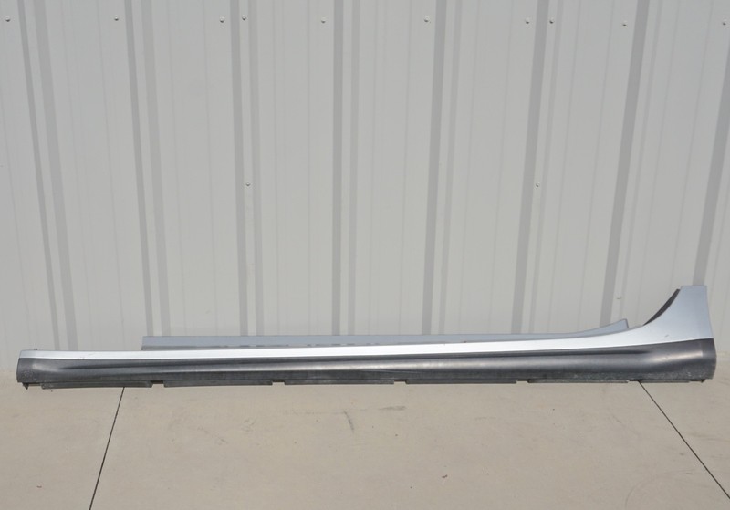 2014 - 2019 MASERATI GHIBLI SQ4 LEFT DRIVER SIDE SKIRT ROCKER PANEL SILVER OEM