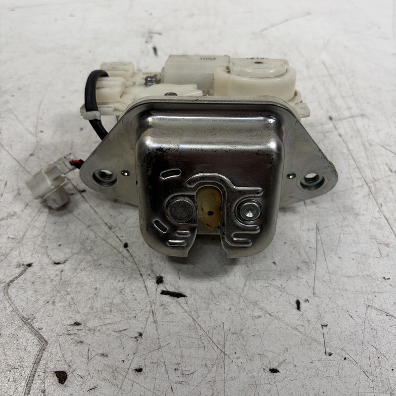 10-13 Honda Fit Tailgate Latch Lock Assembly 74801-TK6-A32 OEM