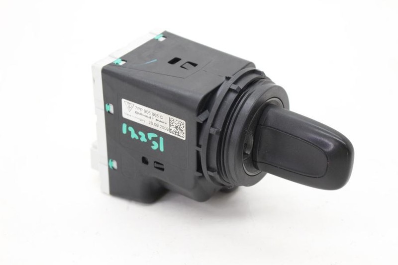 10-14 PANAMERA Turbo AWD Ignition Switch 7PP905865C