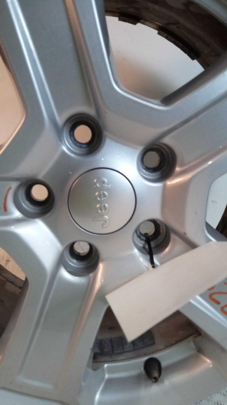 2018 Jeep Wrangler 17 Grey OEM Wheel Rim 5VH23GSAAA - Used, 119K Miles