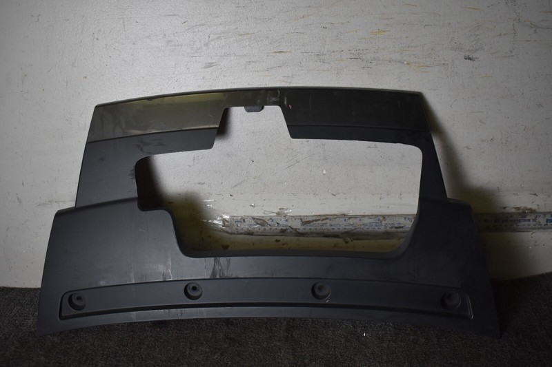 2022-2023 RANGE ROVER L460 REAR BUMPER TOWING HOOK OPENING COVER OEM LR155009
