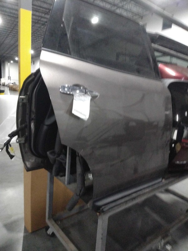 2014-2015 Nissan Pathfinder Rear Right Door Grey 291861 Used 131K Miles