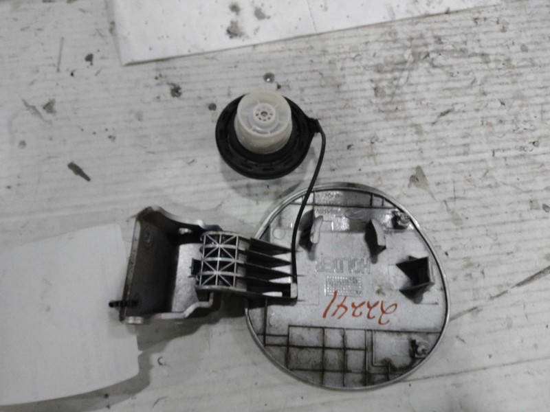 2016 Hyundai Veloster Fuel Filler Door Silver Used OEM Part 6222485