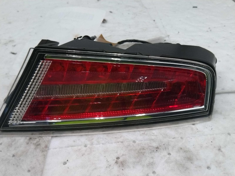 2015 Lincoln MKZ Right Tail Light Assembly Grey OEM 89000 Miles NJ25-26305