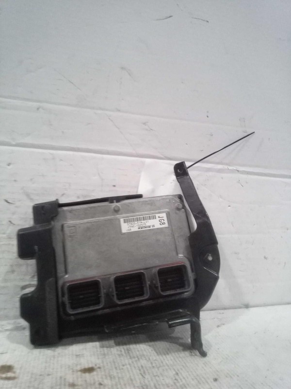 2019 Honda HR-V Engine Control Module ECM 3782051ML91 OEM Used 110K Miles