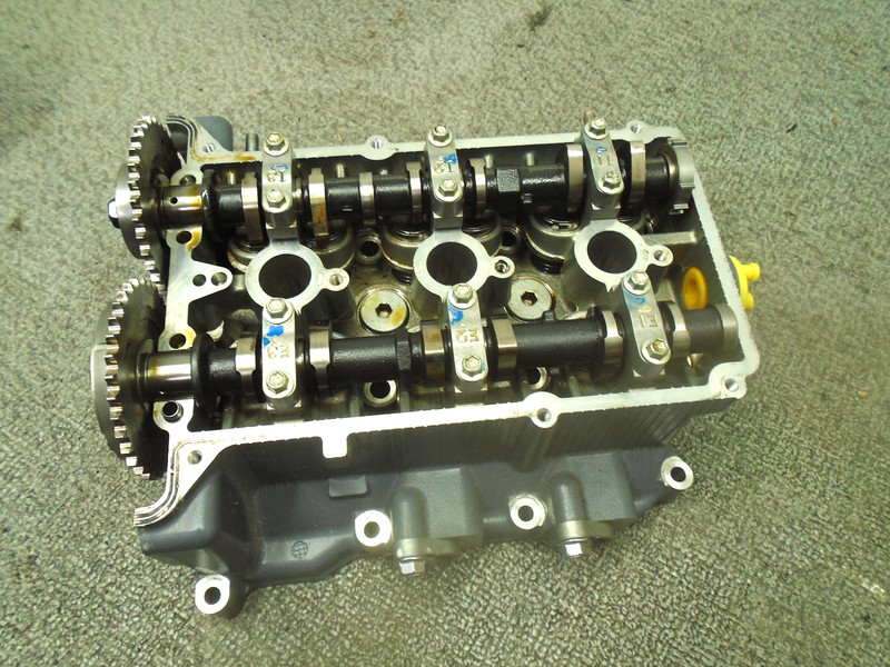 OEM Suzuki Outboard Cylinder Head 11100-88L00 40 50 60 Hp For Parts Only